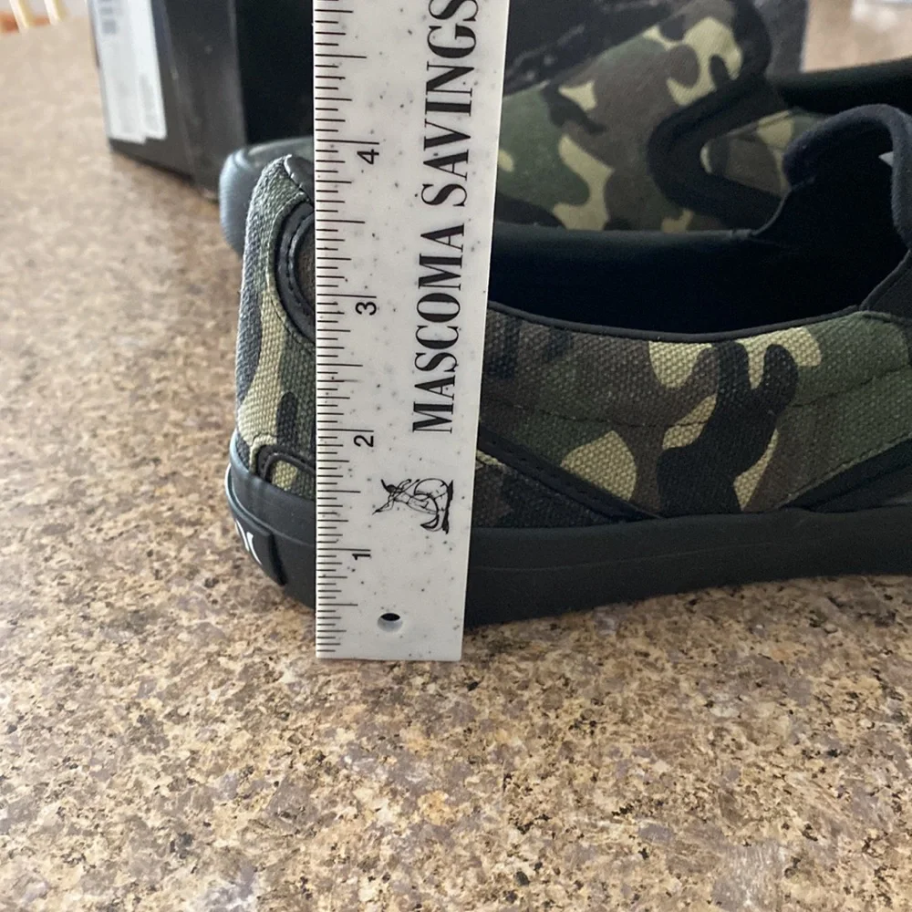 NWT Hurley Kayo Slip on Sneaker Shoe Camo and Black 10.5 M - Picture 11 of 14